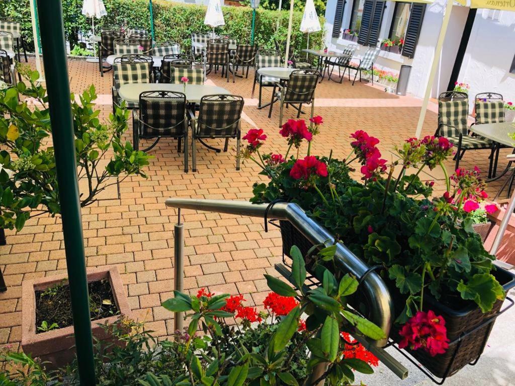 באדן-באדן Gasthaus Blume מראה חיצוני תמונה